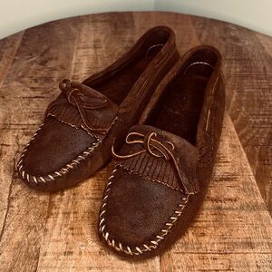 Minnetonka Dark Brown Suede Moccasins Brown Ruff 593 size 10